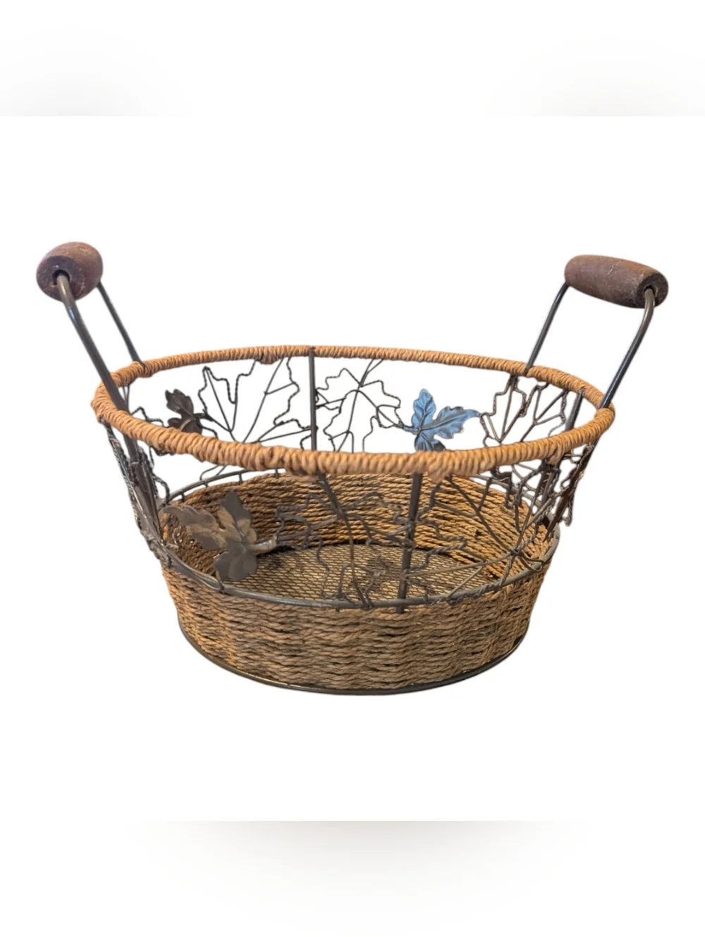 VTG Fall Themed Maple Leaves Wooden Handled Metal Wicker De Decorative Basket